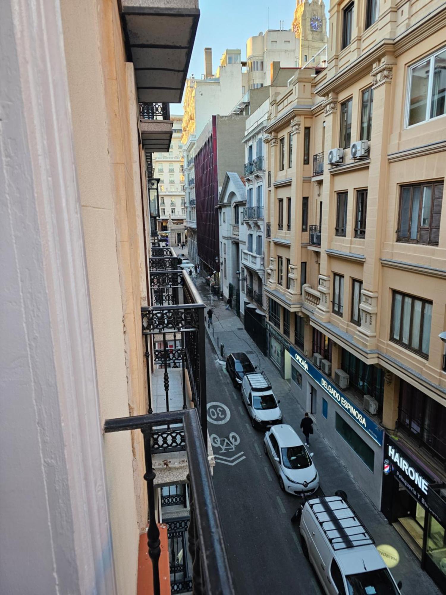 Hostal Andrea Granvia Madrid Eksteriør billede