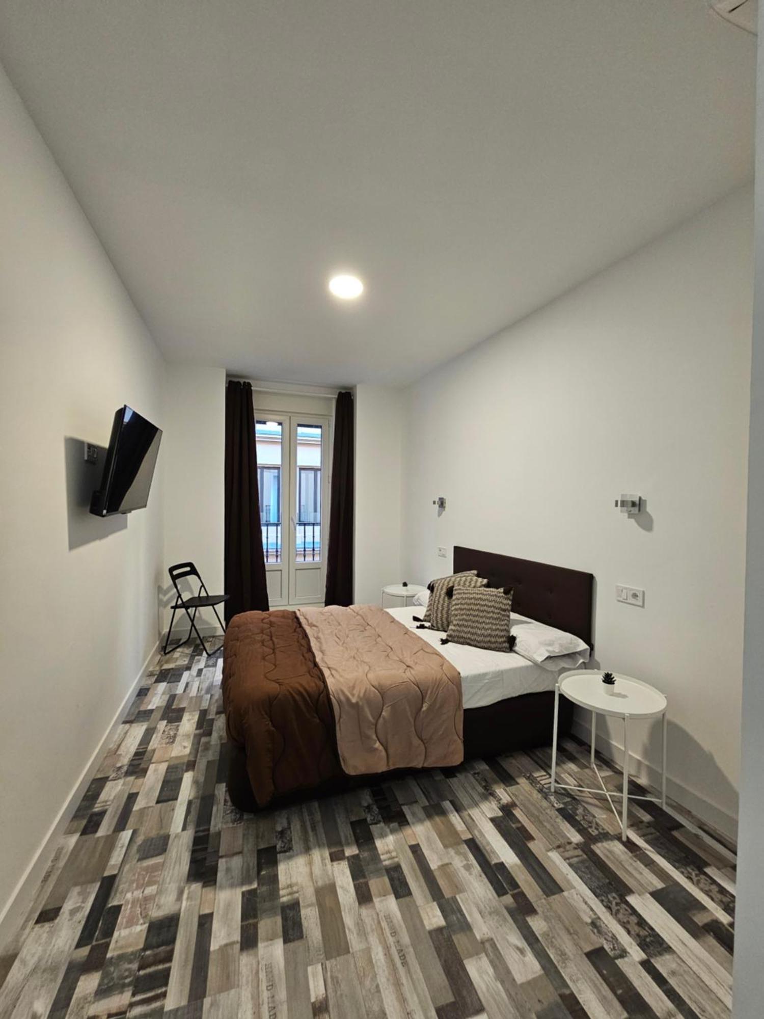 Hostal Andrea Granvia Madrid Eksteriør billede
